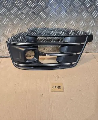 Audi Q7 4M Front bumper lower grill 4M0807681