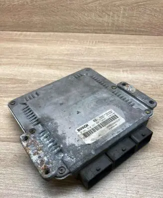 Renault Laguna II Engine control unit/module ECU HOM8200048297 0281010297