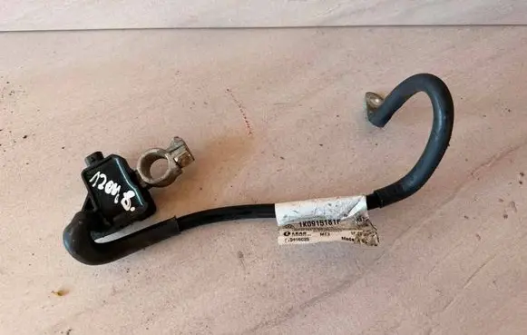 Volkswagen PASSAT B7 Negative earth cable (battery) 1K0915181F