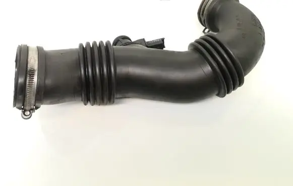 Peugeot 308 Turbo air intake inlet pipe/hose 9687883680