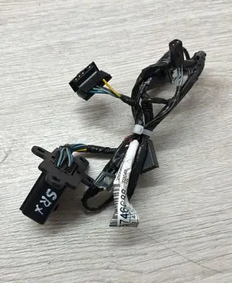 Cadillac SRX Front door wiring loom 25746688