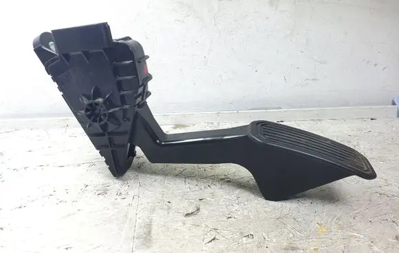 Toyota Land Cruiser (J120) Accelerator throttle pedal 7812060350 1988003020