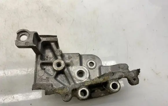 Subaru Forester SF Timing belt tensioner 13156AA061 13156AA062