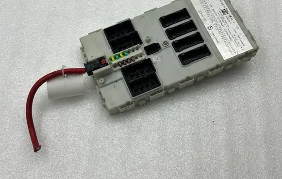 BMW 4 F36 Gran coupe Central body control module 6843898
