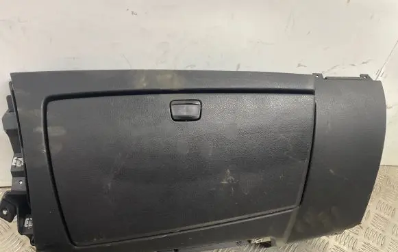 BMW 1 E81 E87 Glove box set 75064014 7135696 P010118450