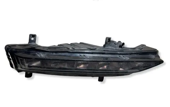 Skoda Superb B8 (3V) Front fog light 3V0941699B 90150336 18001