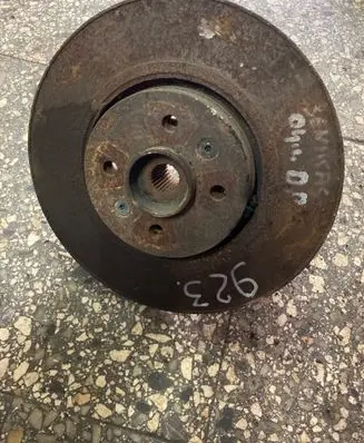 Renault Scenic II - Grand scenic II Front wheel hub
