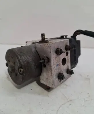 Nissan Navara D22 ABS Pump 47660VK310