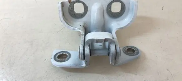 Opel Astra J Rear door upper hinge