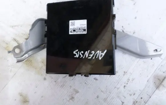 Toyota Avensis T270 Engine control unit/module 8969005090
