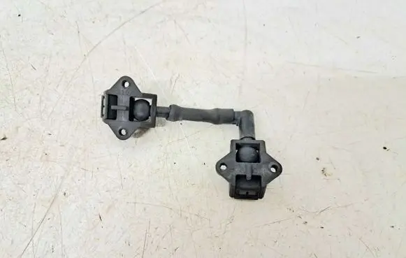 Honda Civic Windshield washer spray nozzle 