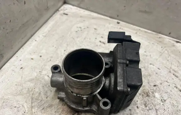 Renault Laguna II Throttle valve A2C53107575