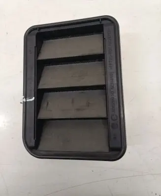 BMW 1 F40 Quarter panel pressure vent 9315934