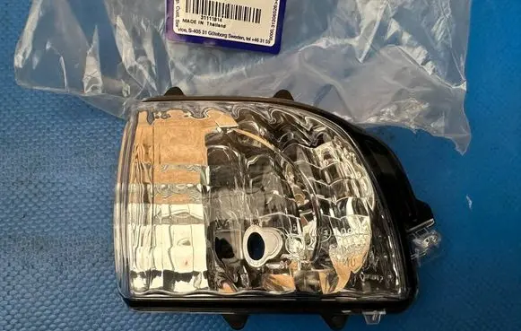 Volvo XC90 Mirror indicator light 31111814