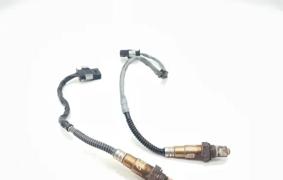 BMW 4 F32 F33 Lambda probe sensor 7589121 0258027029
