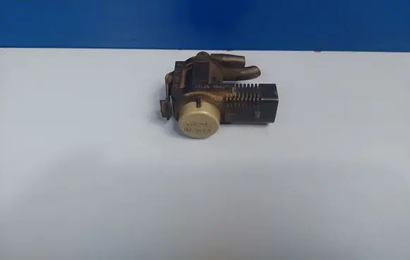 Audi A6 S6 C6 4F Turbo solenoid valve 1J0906283C