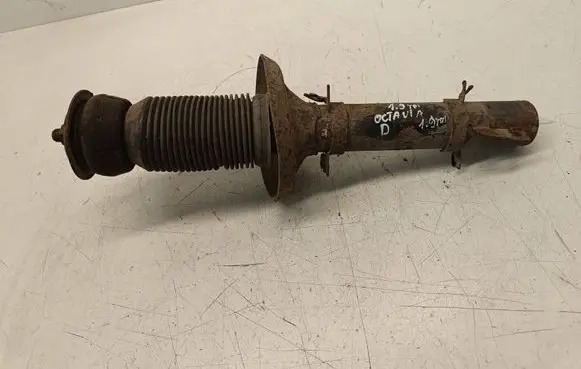 Skoda Octavia Mk2 (1Z) Front shock absorber/damper