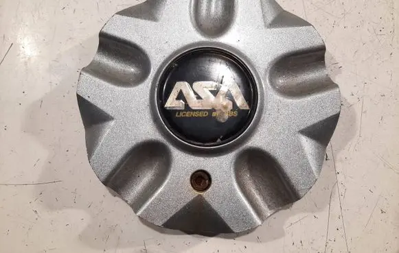 BMW 5 E34 Original wheel cap 83225