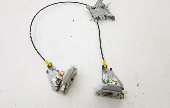 Mitsubishi Outlander Tailgate lock latch 