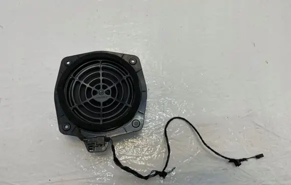 Audi TT TTS Mk2 Rear door speaker 8H0035411B