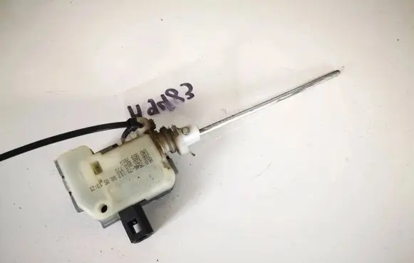 Skoda Octavia Mk2 (1Z) Central locking motor 1z0810773 1m0959781a