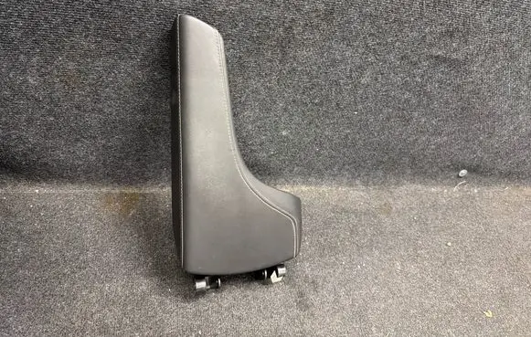 Chevrolet Camaro Armrest 8209130 21867