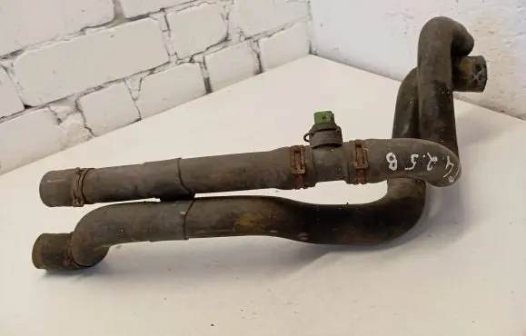 Volkswagen Transporter - Caravelle T4 Engine coolant pipe/hose 7D0121049AR