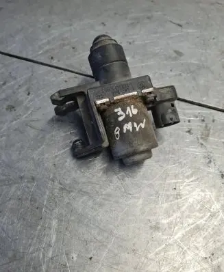 BMW 3 E36 Coolant heater control valve 1387846 1147412052