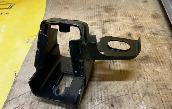 Ford Bronco Other under body part MB3C-6G079-RC MB3C6G079RC
