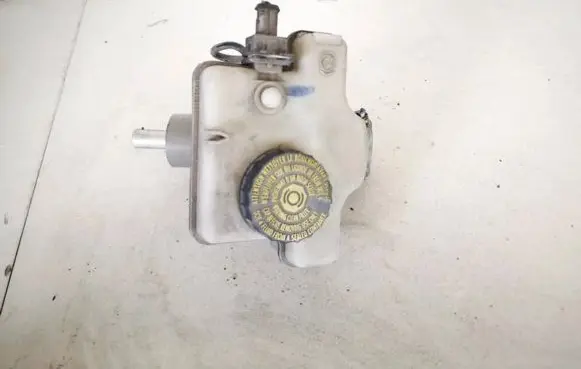 Citroen Saxo Brake fluid reservoir 9633025580