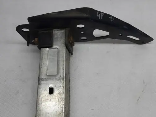 Audi A6 S6 C6 4F Front bumper shock/impact absorber 4F0807133