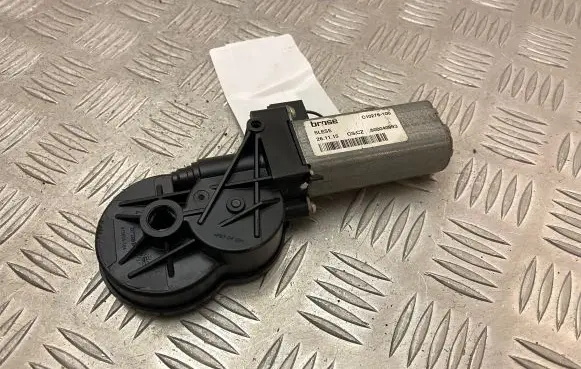 Volvo XC90 Seat adjustment motor C34168100 C10276100