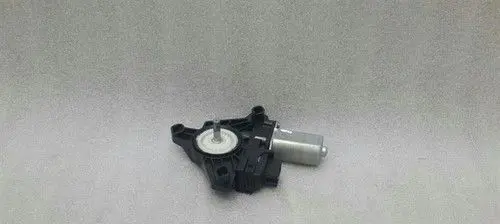 Mercedes-Benz GLE (W166 - C292) Front door window regulator motor A2469063200