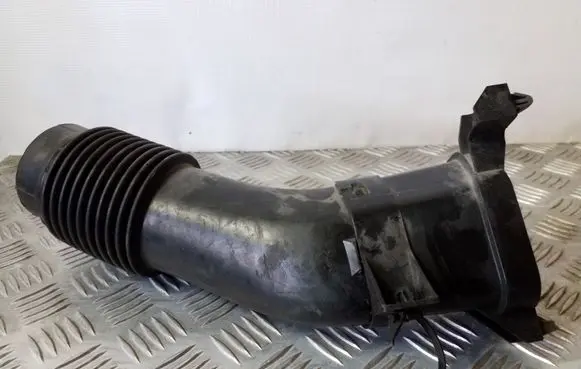 Infiniti EX Air intake duct part