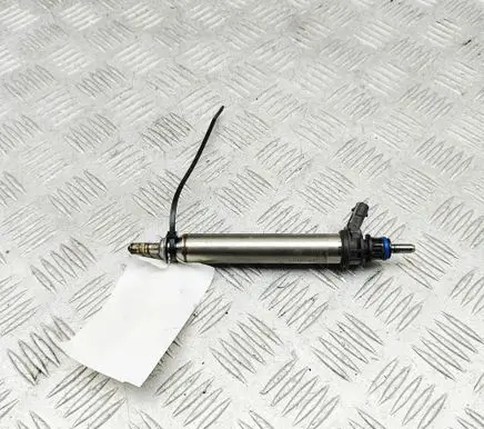 Mercedes-Benz C W205 Fuel injector A2780700687