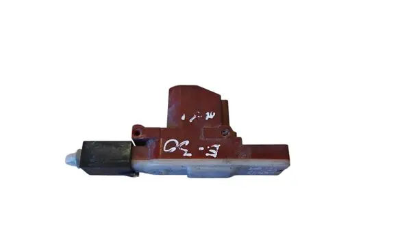 BMW 3 E30 Central locking motor 1373594
