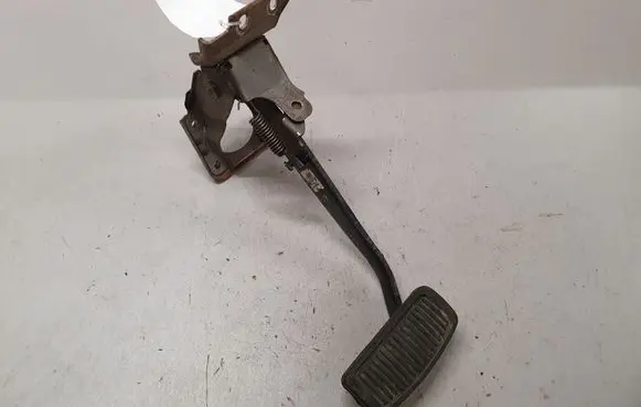 Hyundai Santa Fe Brake pedal 3282527070