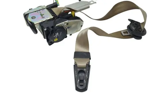 Audi A4 S4 B9 Front seatbelt 639902500 010L0000