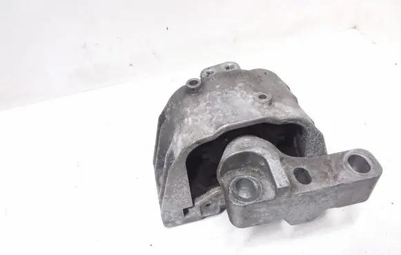 Skoda Octavia Mk1 (1U) Engine mount bracket 1J0199262BF