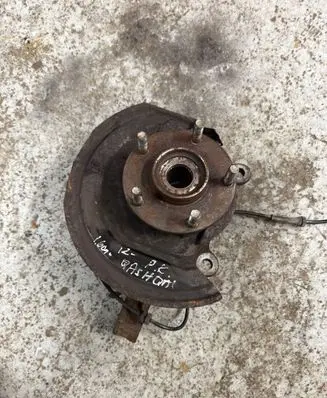 Nissan Qashqai Front wheel hub 40015J0040