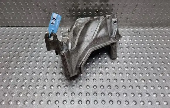 Skoda Fabia Mk3 (NJ) Engine mounting bracket 04B199207