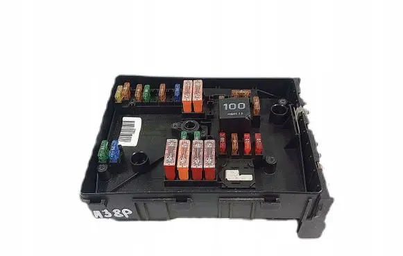 Volkswagen Golf V Fuse module 1K0937125