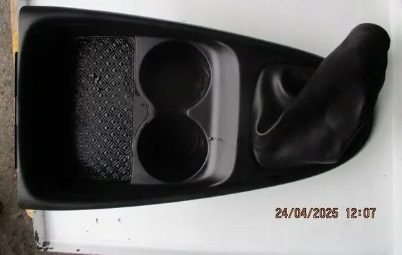 Toyota Aygo AB10 Rear vent window glass 588040H040