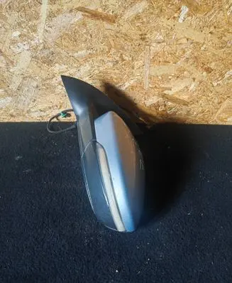 Volkswagen PASSAT CC Front door electric wing mirror