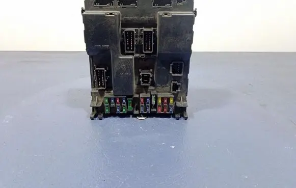 Peugeot 307 Fuse box set 9651197680