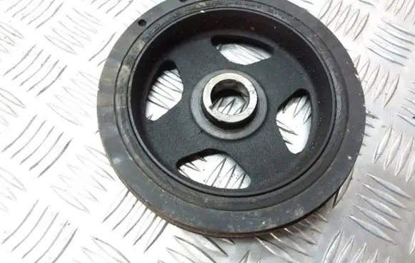 Toyota Yaris Crankshaft pulley