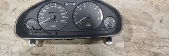 Mitsubishi Carisma Speedometer (instrument cluster) MR114265 0P0179