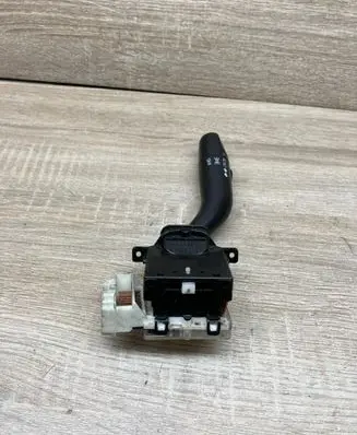 Suzuki Grand Vitara II Indicator stalk 17A089B