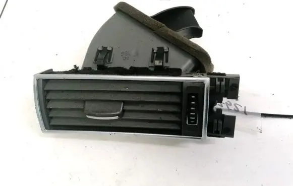 Audi A6 S6 C6 4F Dash center air vent grill 4F2820901B