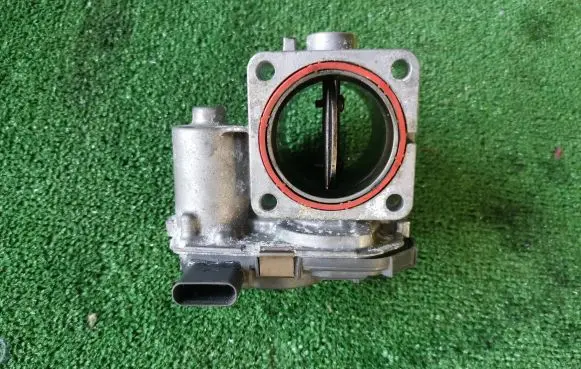 Hyundai Kona I Throttle valve 351002U000